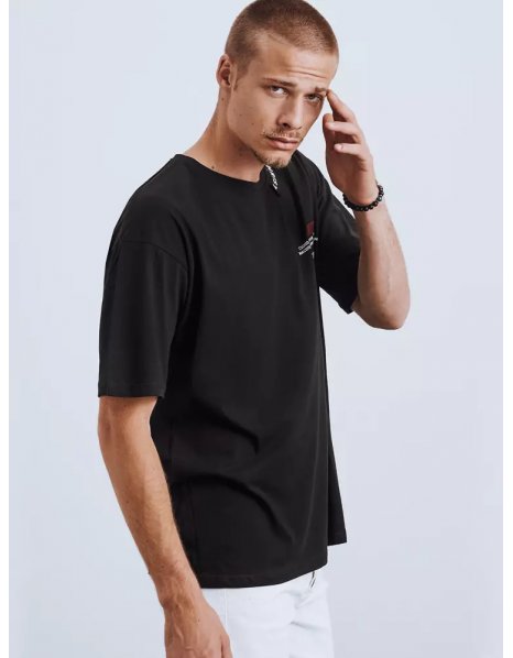 Čierne pánske tričko s potlačou a nášivkami