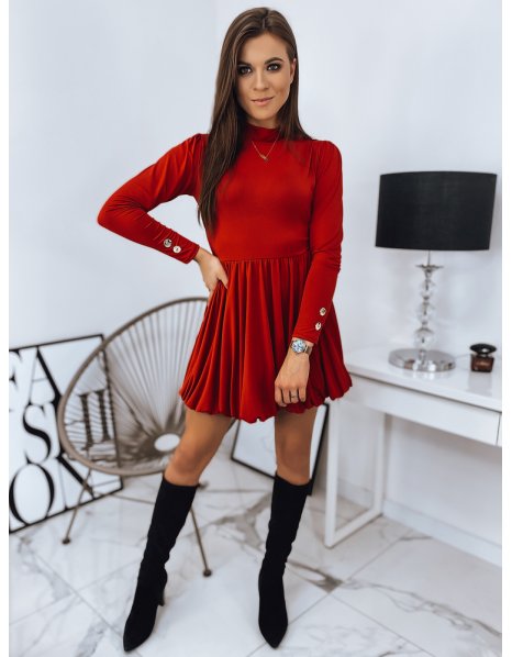 Červené šaty Gisele
