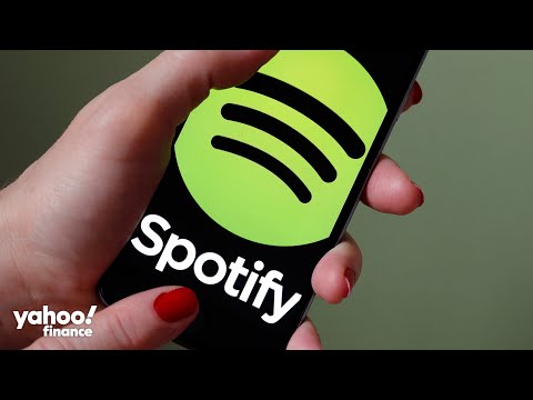 Why Spotify stock is a better buy than Netflix, according to an analyst