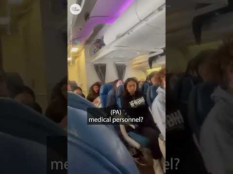 36 people injured after turbulence rocks Hawaiian Airlines flight | USA TODAY #Shorts