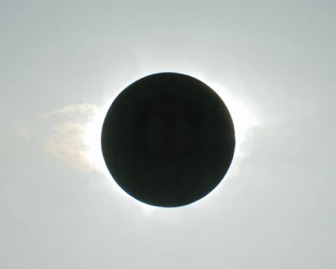 Two Tech Titans Set to Eclipse Palantir by 2025 Two Tech Titans Set to Eclipse Palantir by 2025